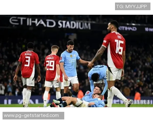 世界杯惊现冷门曼城与波尔图战平引发争议判罚全场沸腾